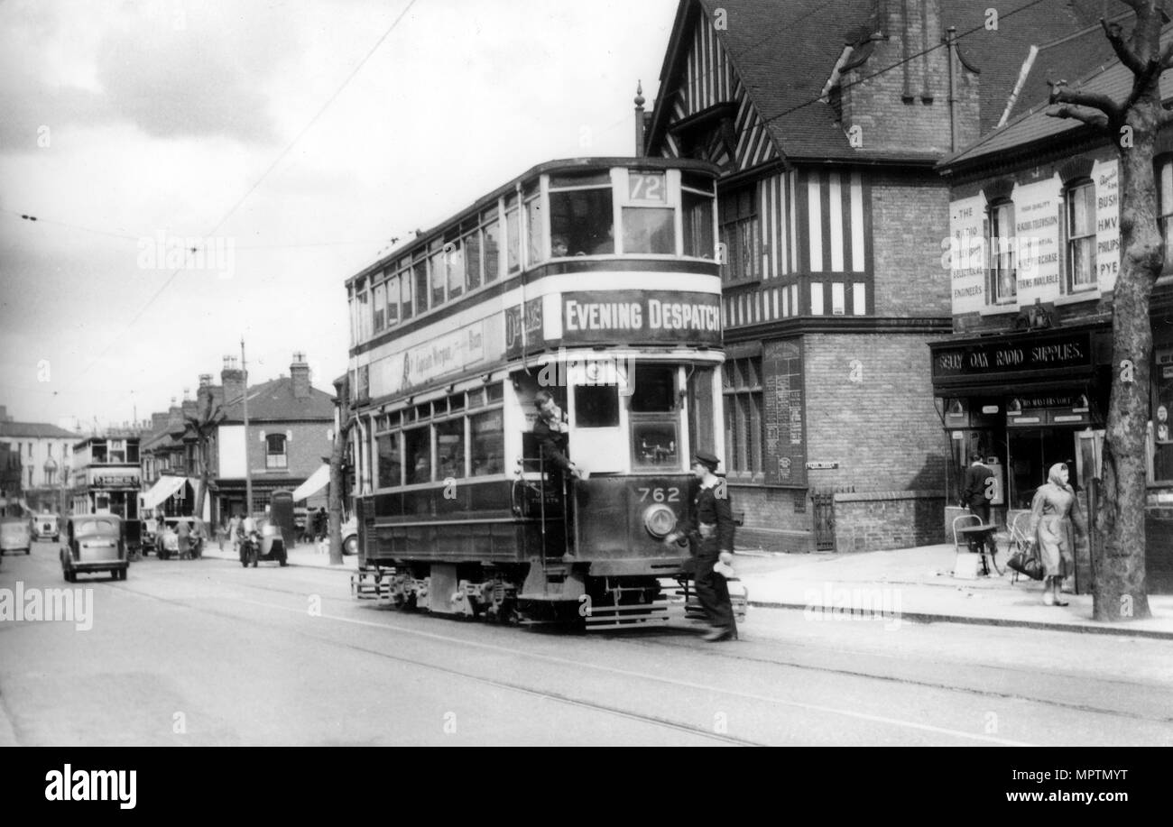 Birmingham Corporation en tranvía en Selly Oak, Birmingham, Reino Unido, 1952 Foto de stock