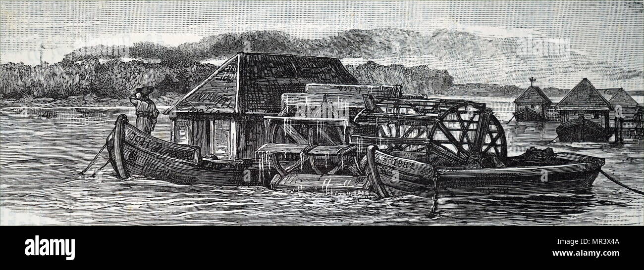 Grabado representando una corriente de conducción la rueda de un molino en la orilla. Fecha del siglo XIX Foto de stock