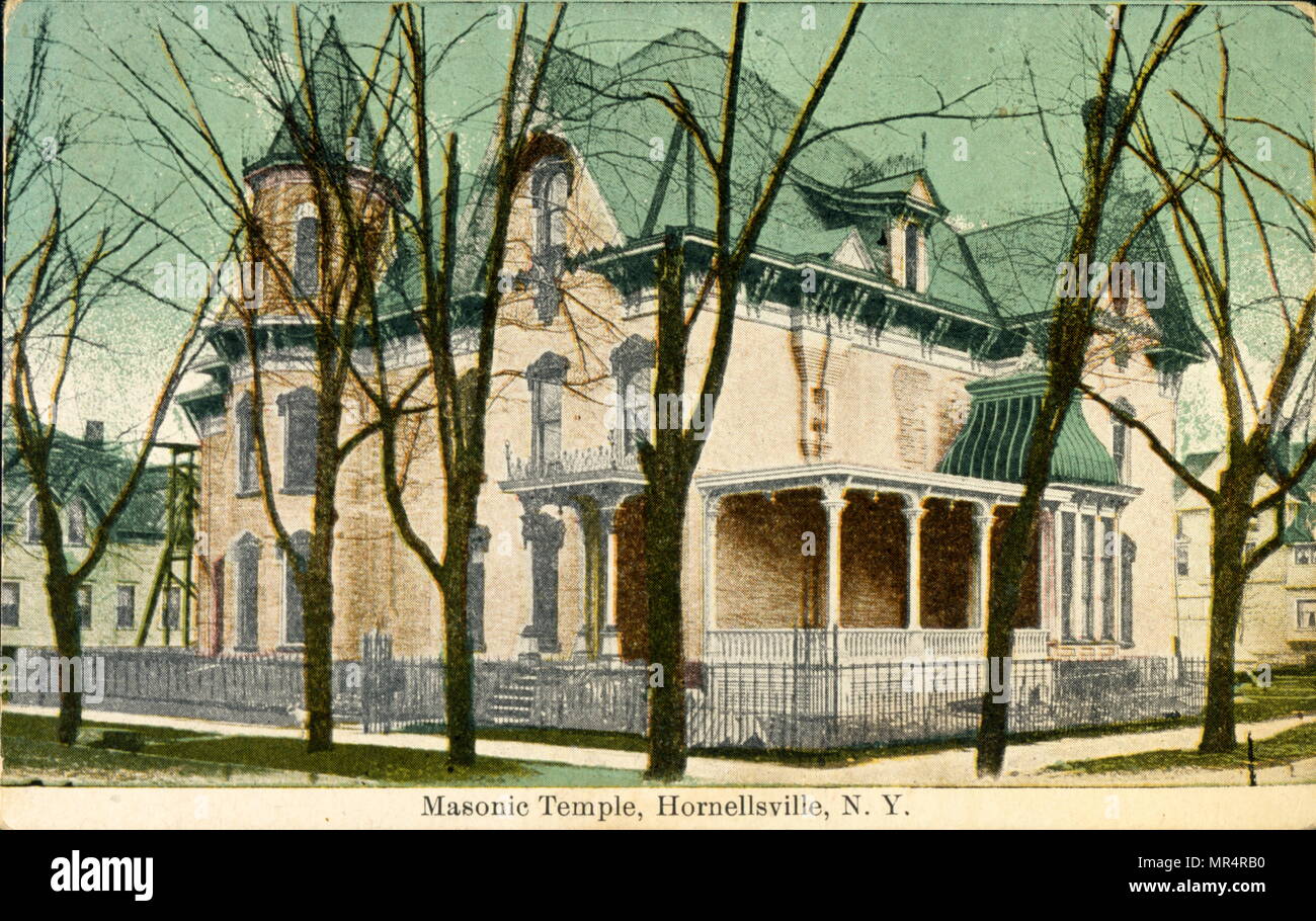 Templo Masónico en Hornsville, Nueva York, Estados Unidos. Postal circa 1920 Foto de stock