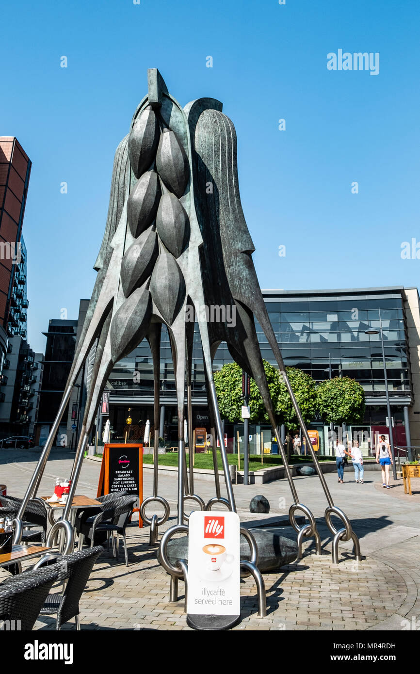 Impregnada buques escultura, Leeds Brewery Wharf. Foto de stock