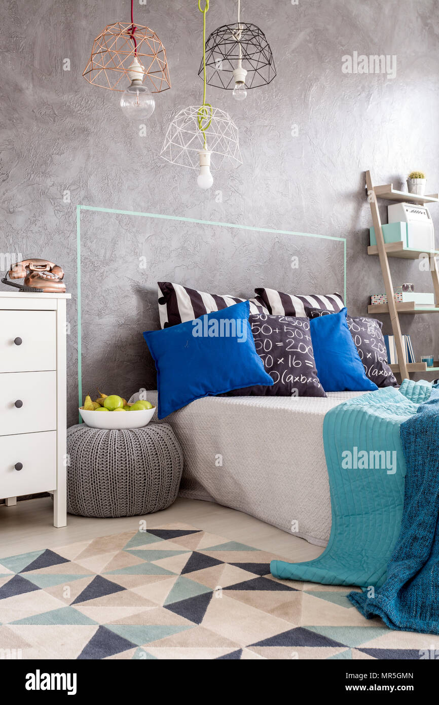 Nuevo Diseno Dormitorio Con Patron Alfombra Cama Grande Y Una