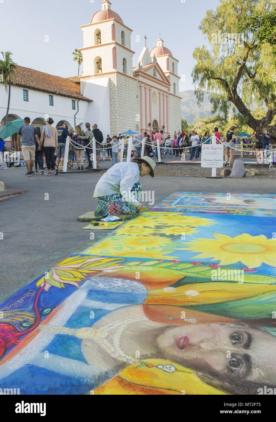 En Santa Bárbara, California, Estados Unidos. 27 de mayo de 2018. Chalk