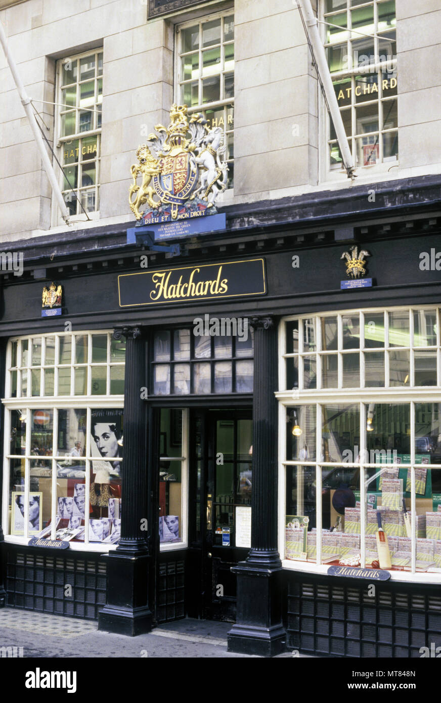 Hatchards London england uk hatchards bookshop fotografías e imágenes de alta ...