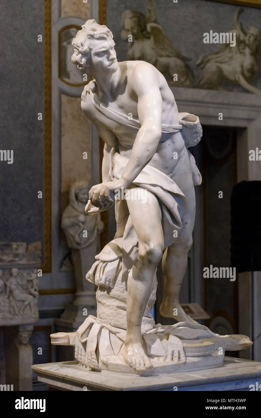 Roma. Italia. Gian Lorenzo Bernini (1598-1680), David, escultura de mármol, 1623-1624. La Galleria Borghese. Inv. LXXVII Foto de stock
