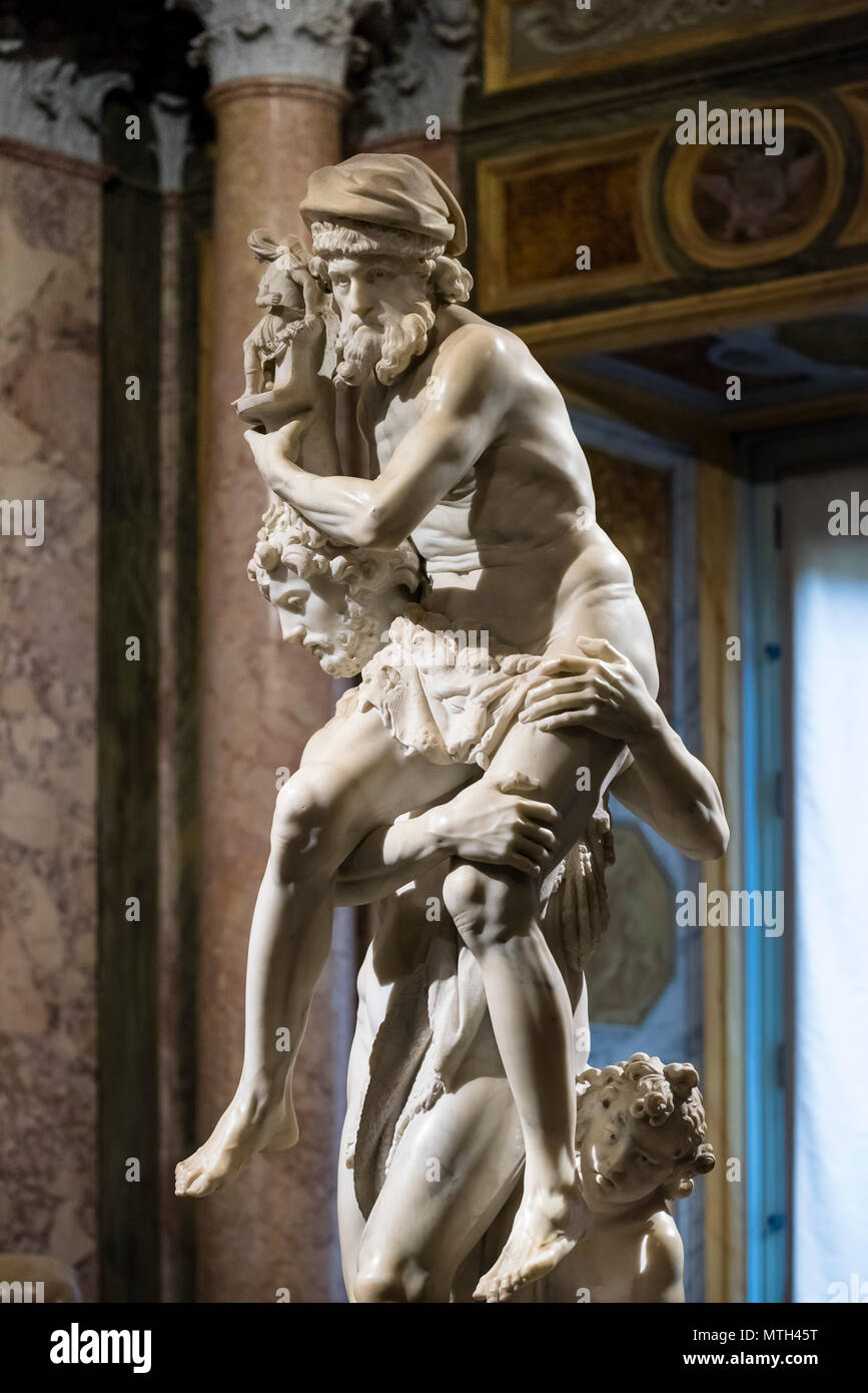 Roma. Italia. Gian Lorenzo Bernini (1598-1680), Eneas, Anchises y Ascanius, escultura de mármol, 1618-1620. La Galleria Borghese. Enea che fugge dalle f Foto de stock