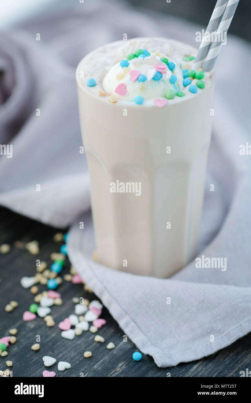 Latte Foto de stock