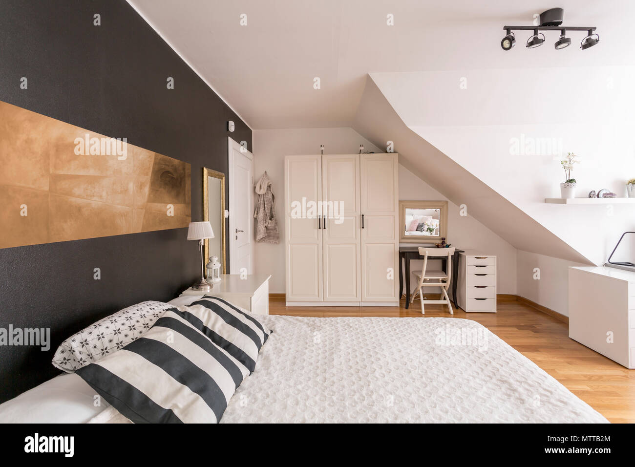 Large Attic Fotos E Imagenes De Stock Alamy