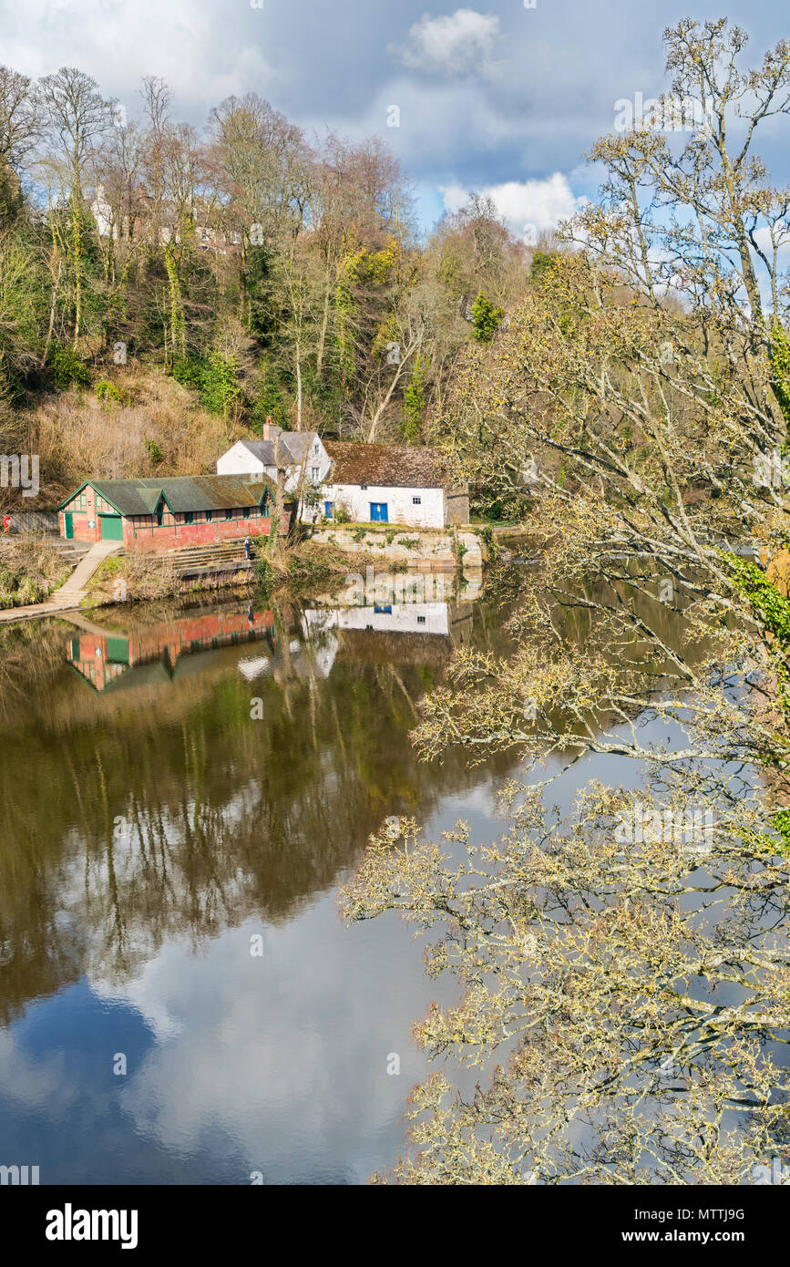 Durham, Río Weir Mill, centro de la ciudad, el Condado de Durham, Inglaterra. Foto de stock