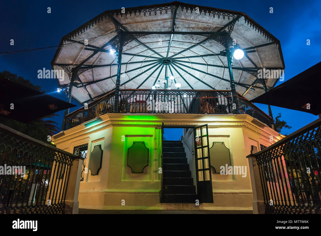 La Plaza Central o zócalo con quiosco, San Cristóbal de las Casas, Chiapas,  México Fotografía de stock - Alamy