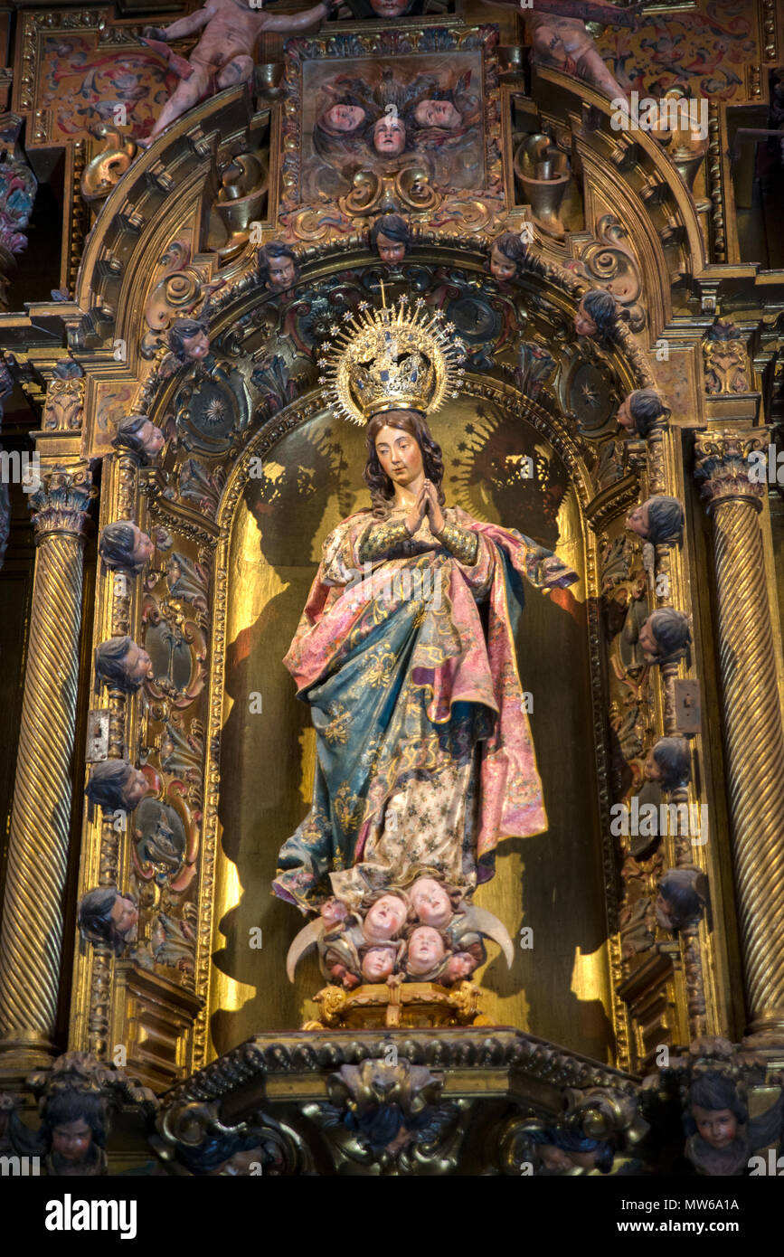 Virgen de la sede catedral sevilla fotografías e imágenes de alta