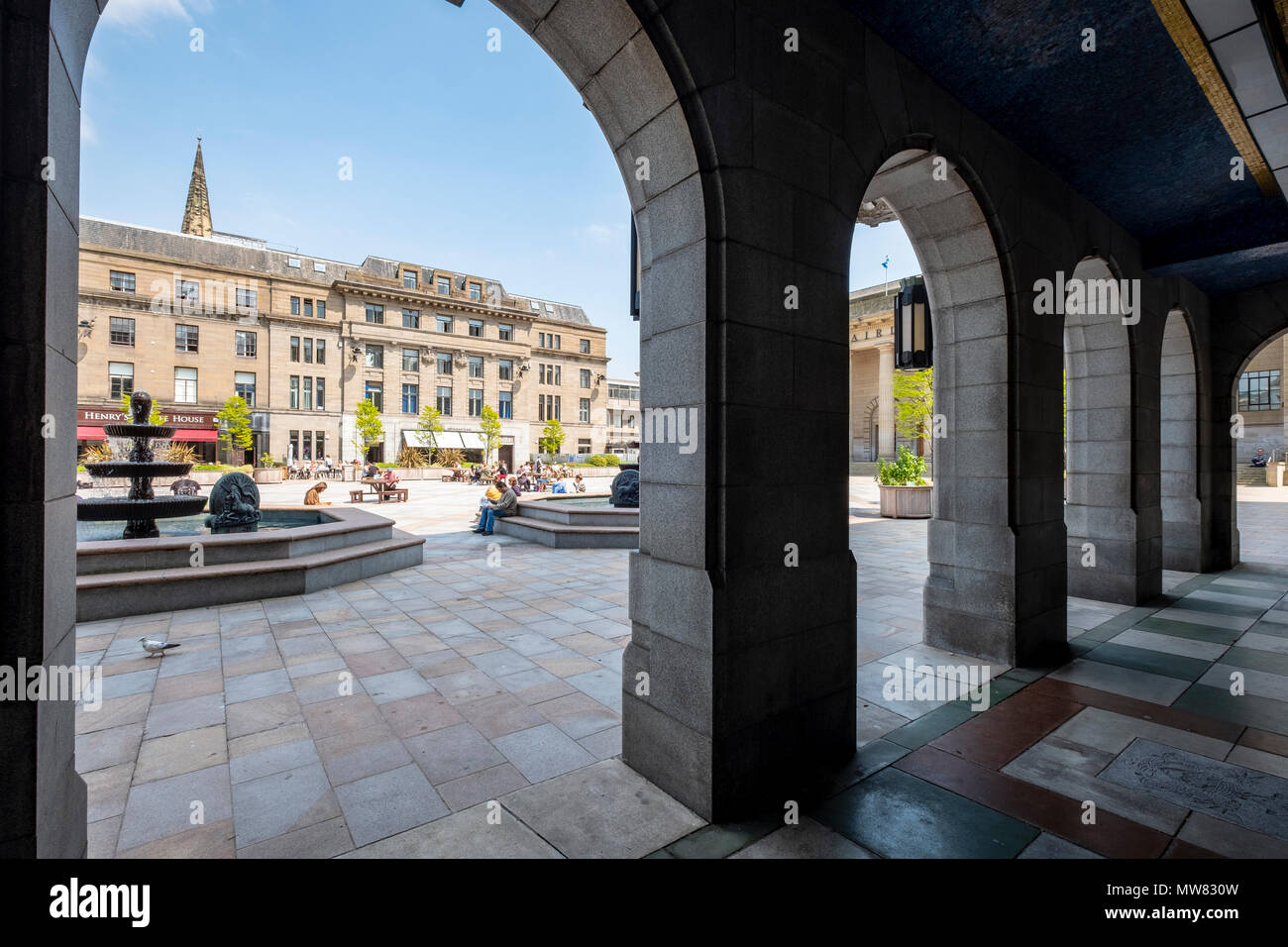 Vista de la plaza de la ciudad de Dundee, Escocia, Reino Unido Foto de stock