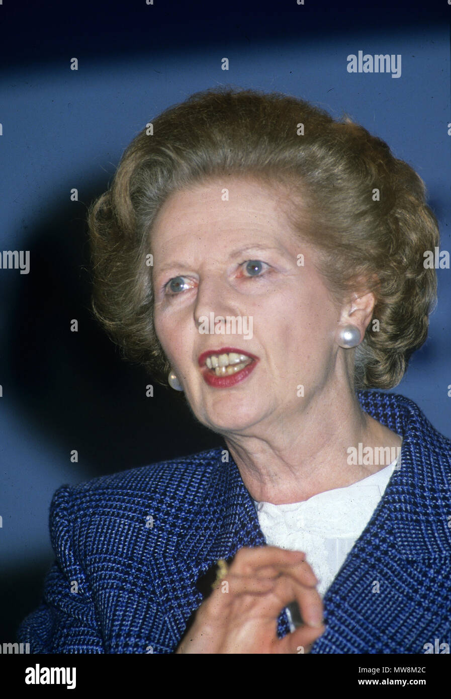 MARGARET THATCHER (1925-2013), dirigente del Partido Conservador en 1990 Foto de stock