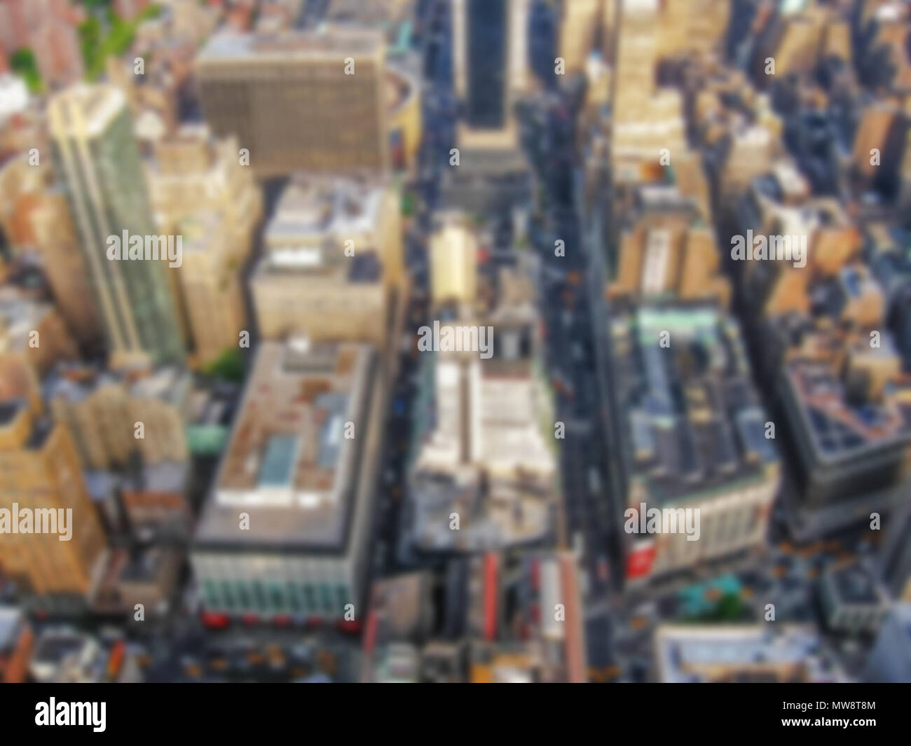 Efecto de desenfoque de fondo de la ciudad de Nueva York Manhattan, vuelo en helicóptero. Estados Unidos. Postproducción borrosa intencionalmente por efecto bokeh. Foto de stock