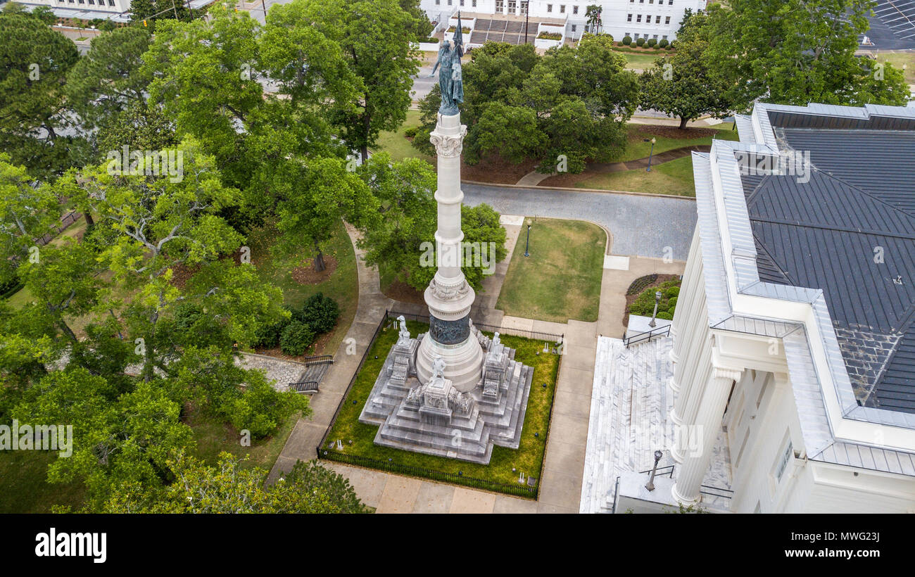 Monumento Conmemorativo confederado, el Edificio del Capitolio, Montgomery, Alabama, EE.UU. Foto de stock