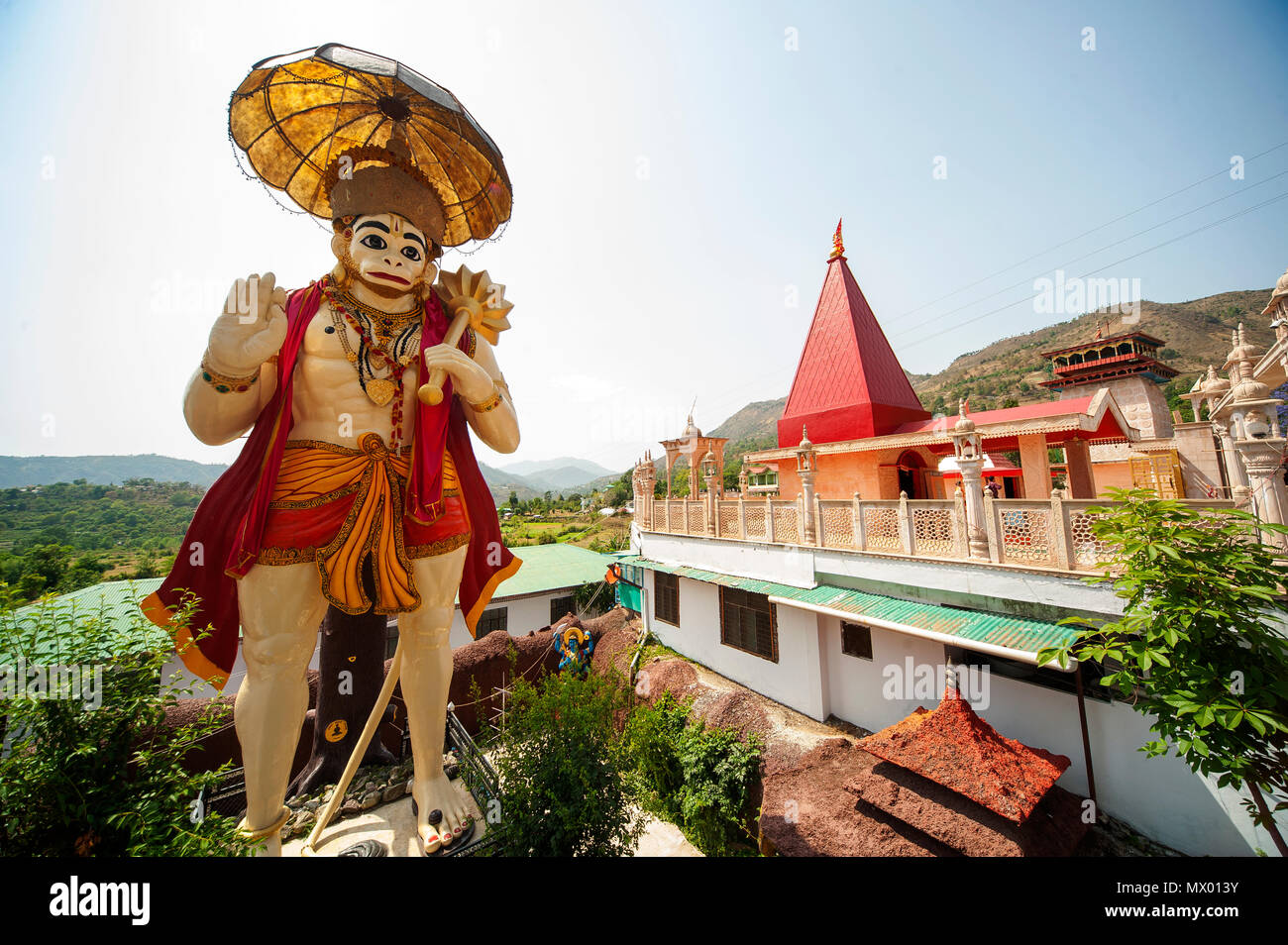 Imagen grande en el templo de Hanuman, Naukuchiatal Bhimtal, Uttarakhand, India Foto de stock