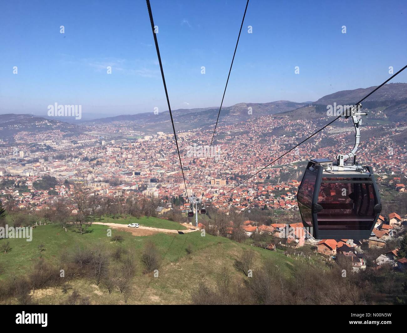 Sarajevo Žičara-El recién reabierto el teleférico del Monte Trebević en  Sarajevo. Crédito: Jayne Lloyd/StockimoNews/Alamy Live News Fotografía de  stock - Alamy