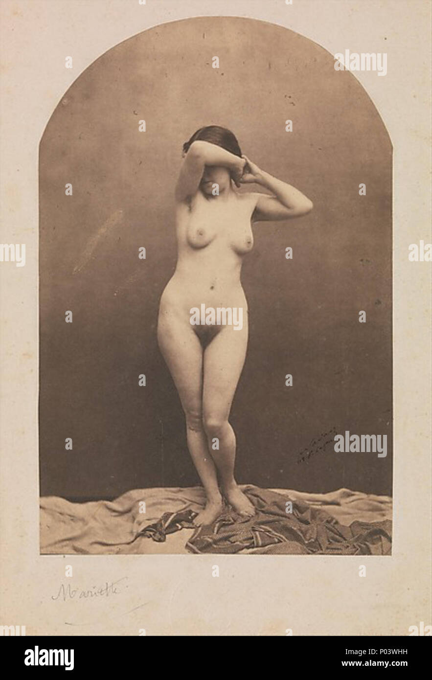 Famoso por sus retratos de artistas, escritores y políticos de izquierdas,  Nadar es conocido por haber fotografiado sólo tres mujeres desnudas. Esto  se hizo a instancias del pintor Jean-Léon Gérôme para