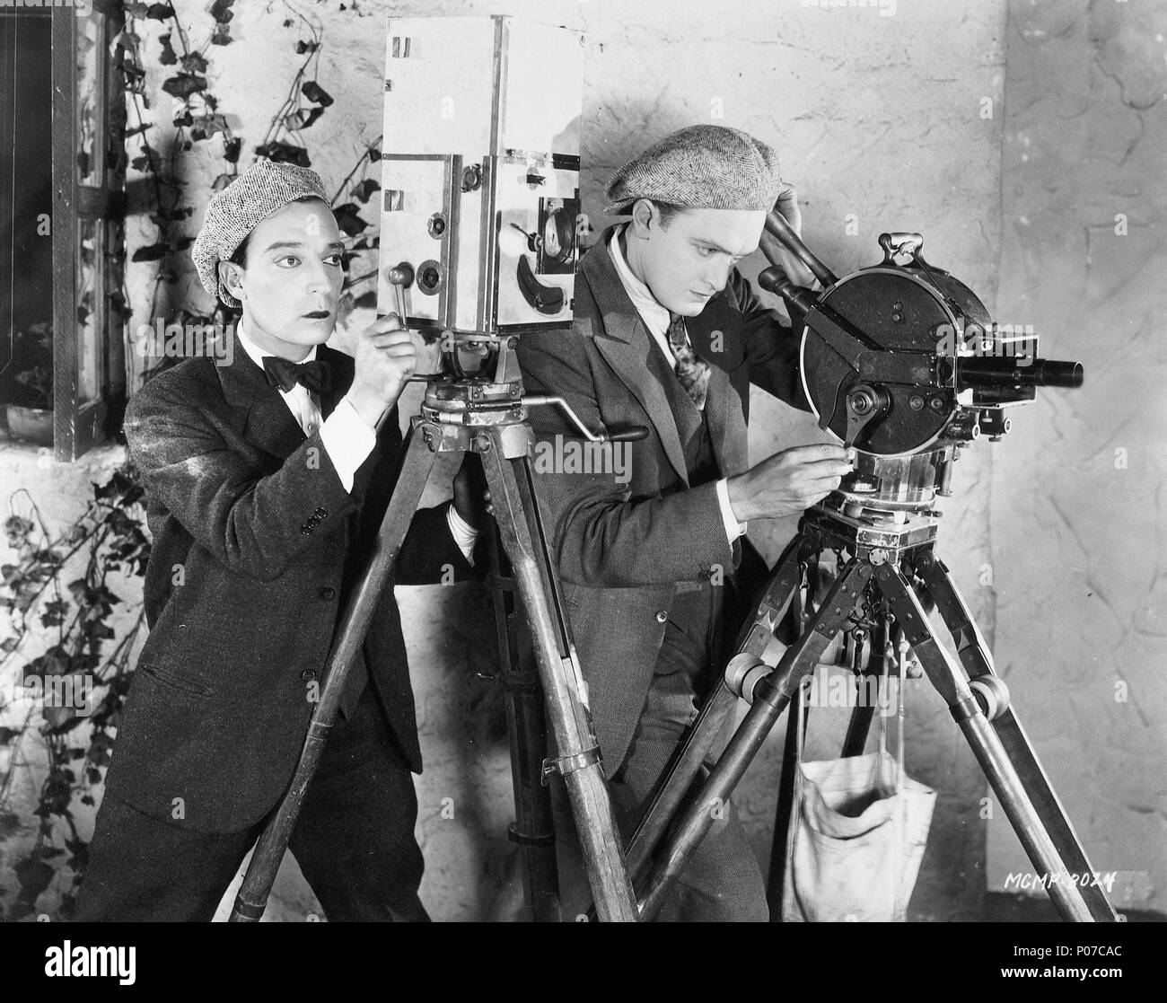 El título de la película original el camarógrafo. Título en inglés El