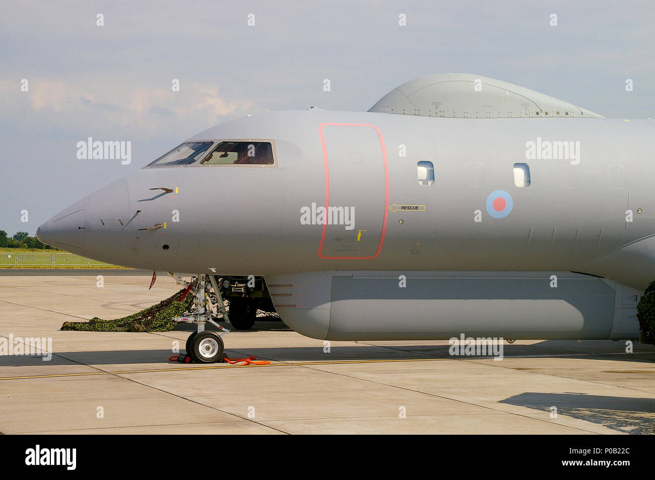 Real Fuerza Aérea, RAF R1 Sentinel ZJ692, un campo de batalla aerotransportado y un avión de vigilancia terrestre. Raytheon Sentinel basado en Bombardier Global Express Foto de stock