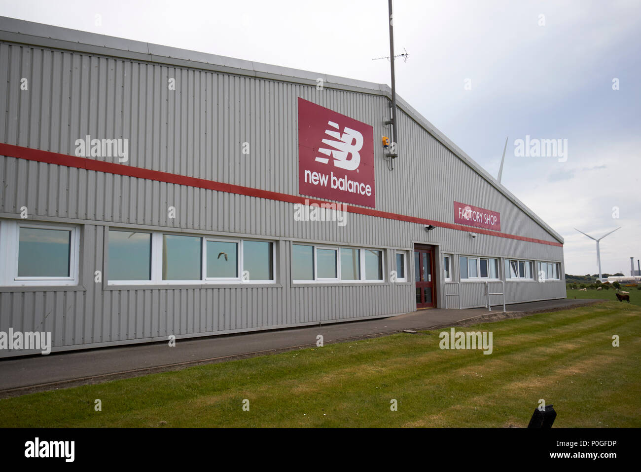 El nuevo equilibrio de fábrica de calzado en Flimby Cumbria Inglaterra  Fotografía de stock - Alamy