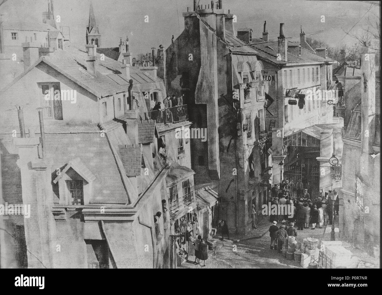 El título de la película original Sous les toits de Paris. Título en