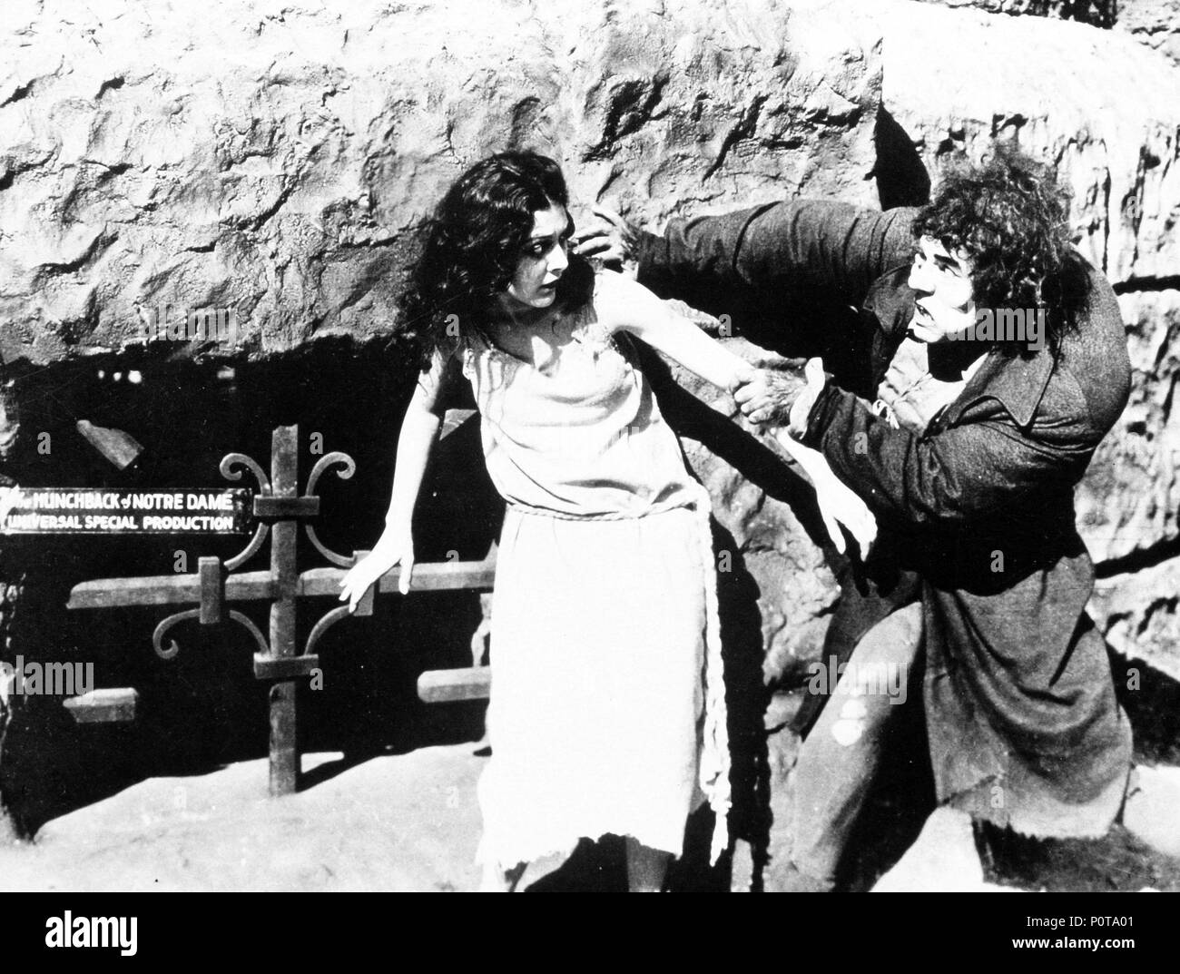 El jorobado de notre dame 1923 fotografías e imágenes de alta