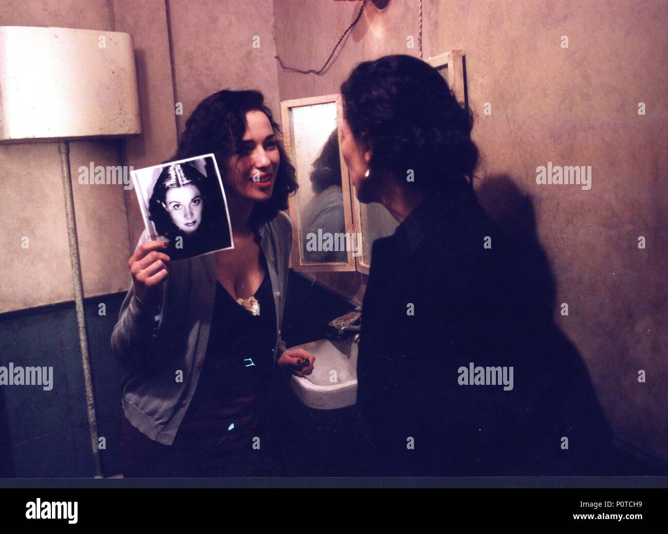 El título original de la película LA VIRGEN DE LA lujuria. Título en