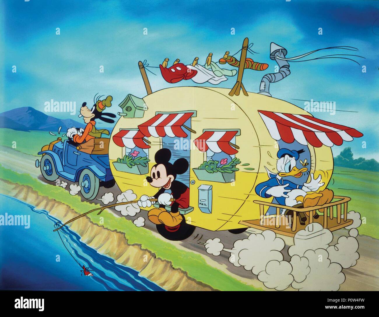 asentamiento De otra manera plan de ventas El título de la película original: MISC: EL PATO DONALD. Título en inglés:  MISC: EL PATO DONALD. Año: 0. Estrellas: MICKEY MOUSE, Goofy. Crédito: Walt  Disney Pictures / Álbum Fotografía de stock - Alamy