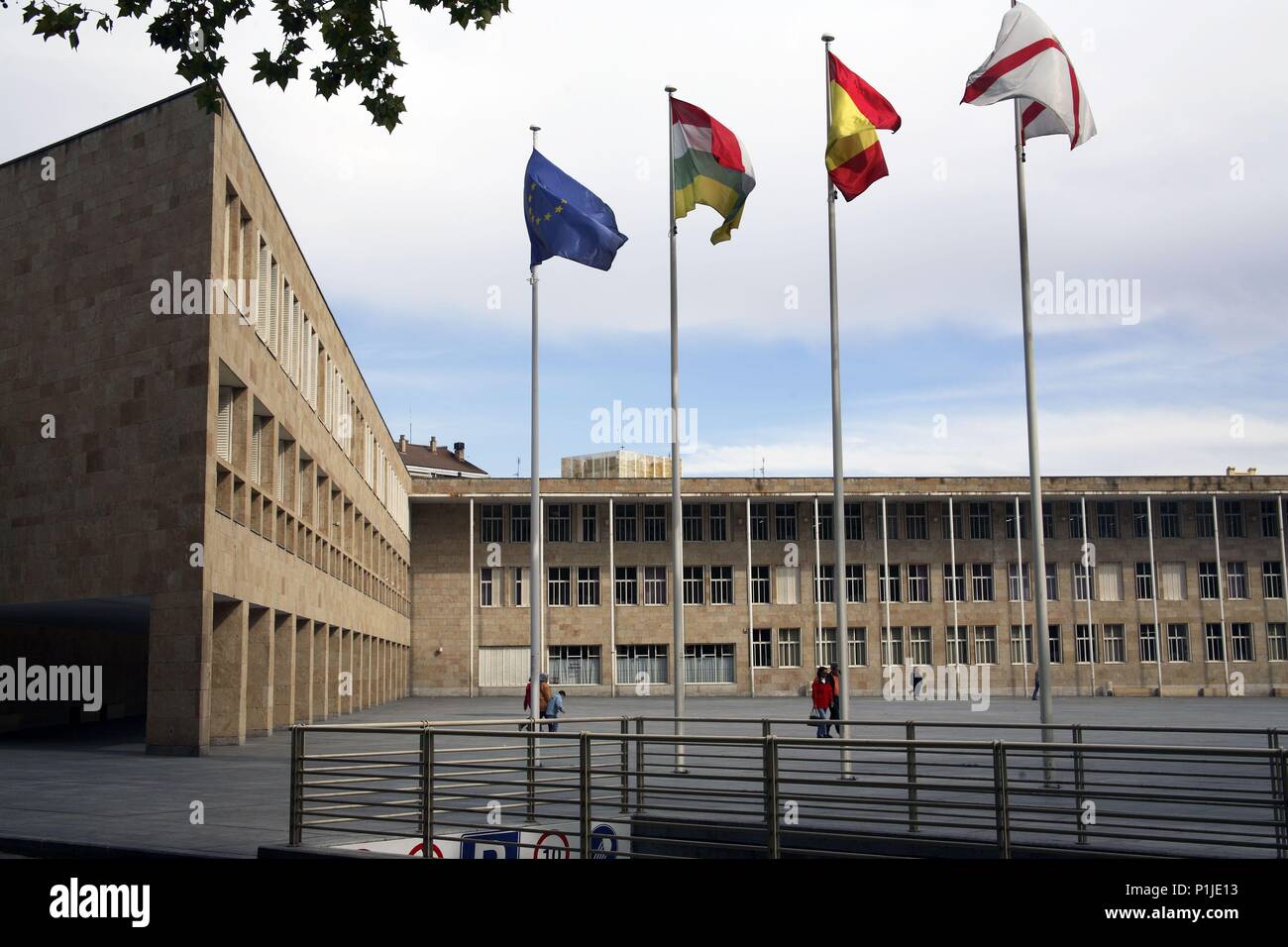 City hall rafael moneo logroño fotografías e imágenes de alta resolución -  Alamy