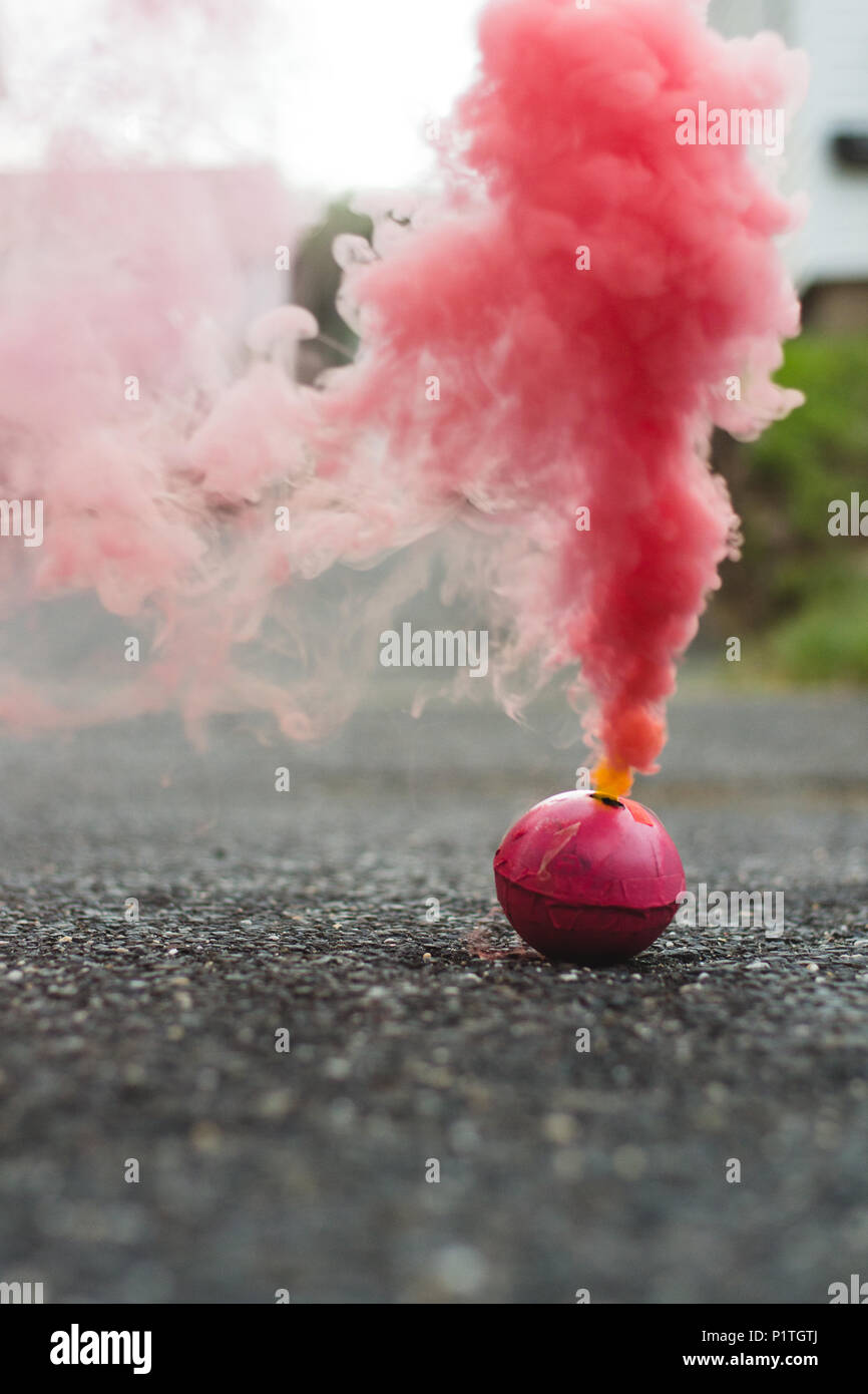 Bomba apestosa fotografías e imágenes de alta resolución - Alamy