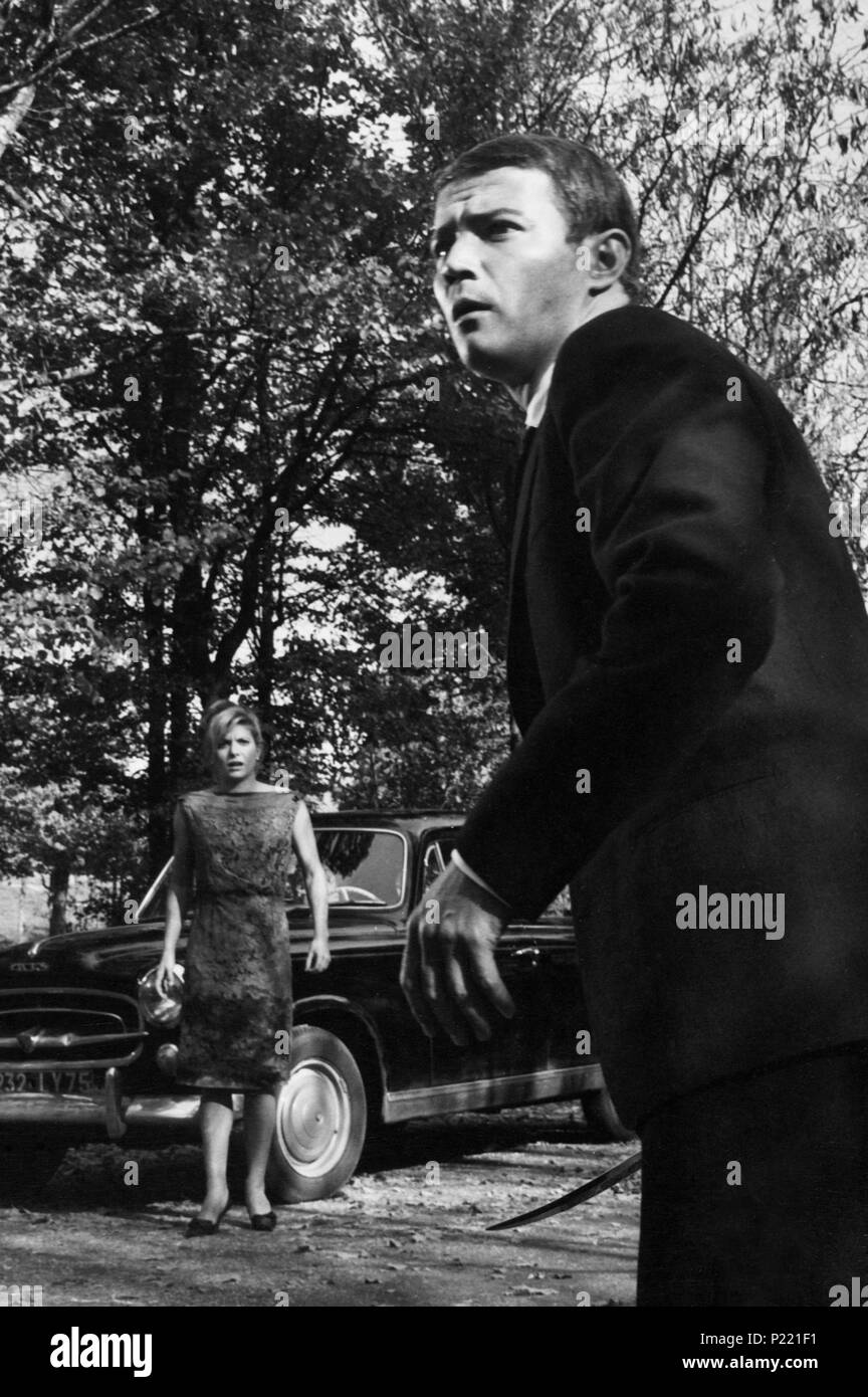 El título original de la película: LA MANO DE UN HOMBRE MUERTO. Título en  inglés: SÁDICO BARÓN VON KLAUS, EL. El director de cine: Jesús Franco. Año:  1962. Crédito: Albatros / Álbum
