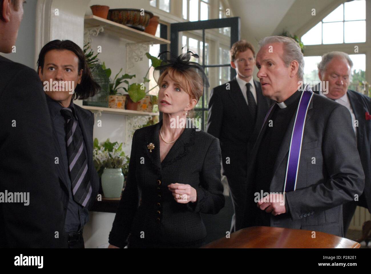 El título original de la película Un funeral de muerte. Título en