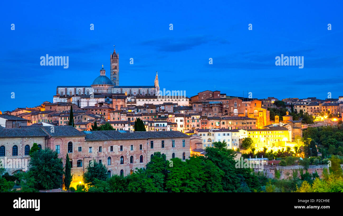Vista de Siena, Italia Foto de stock