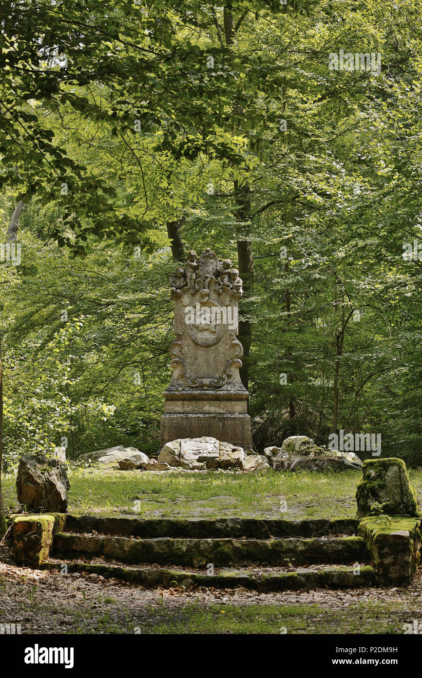 Memorial por cazadores de Kurpfalz en Entenpfuhl, Soonwald, distrito administrativo de Bad Kreuznach, Región de Nahe-Hunsrueck, Foto de stock