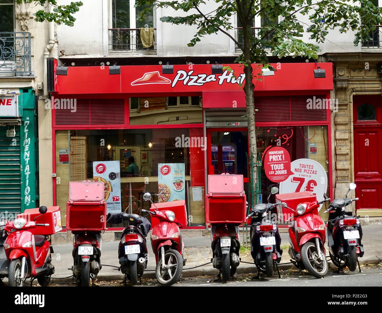 Pizza hut paris fotografías e imágenes de alta resolución - Alamy
