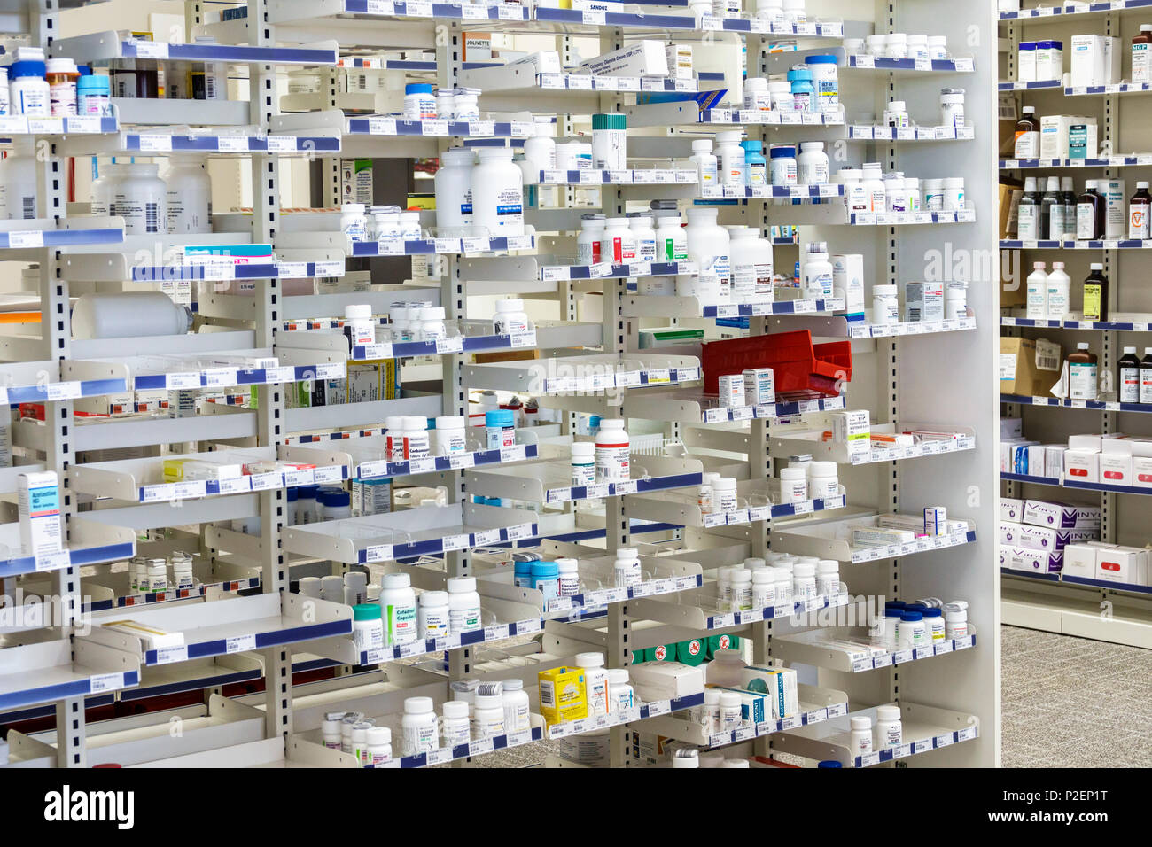 Miami Florida,Walgreens,farmacia droguería,estantes,medicamentos con receta,medicamentos farmacéuticos,Rx,FL170911001 Foto de stock