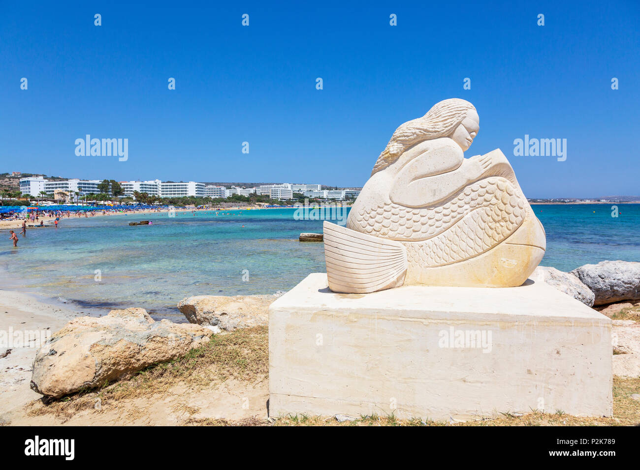 Playa Pública en Agia Napa, Chipre Foto de stock