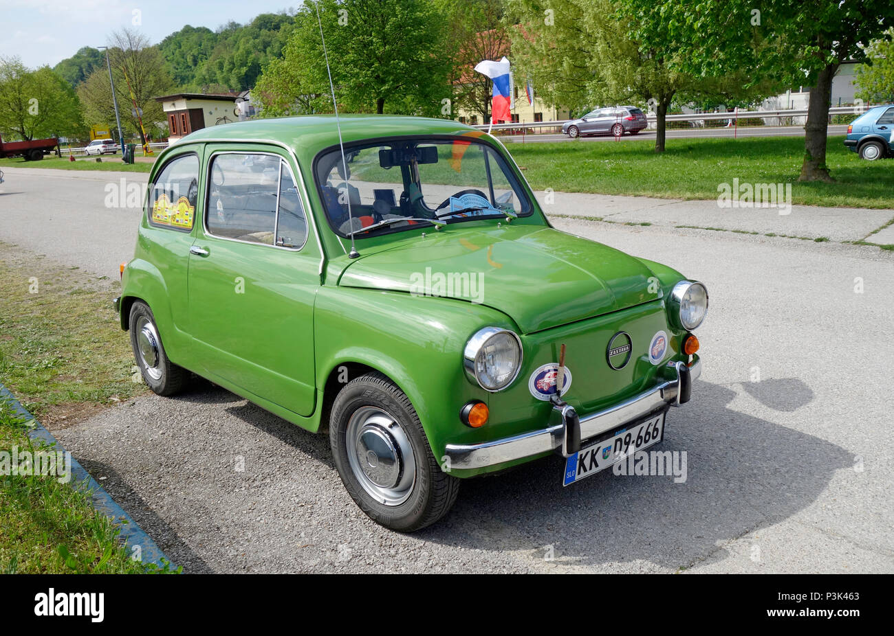 "Zastava 750' un coche de la ciudad de supermini realizados por el fabricante de automóviles de Serbia Zavod Crvena Zastava de Kragujevac fabricados bajo licencia desde 1962. Era una versión de Foto de stock