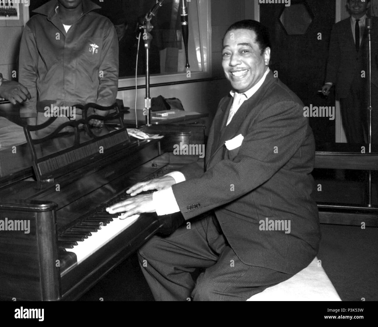 Duke Ellington, músico de jazz, Edward Kennedy 'Duke' Ellington (1899 - 1974), compositor americano, pianista y director de orquesta de jazz Foto de stock