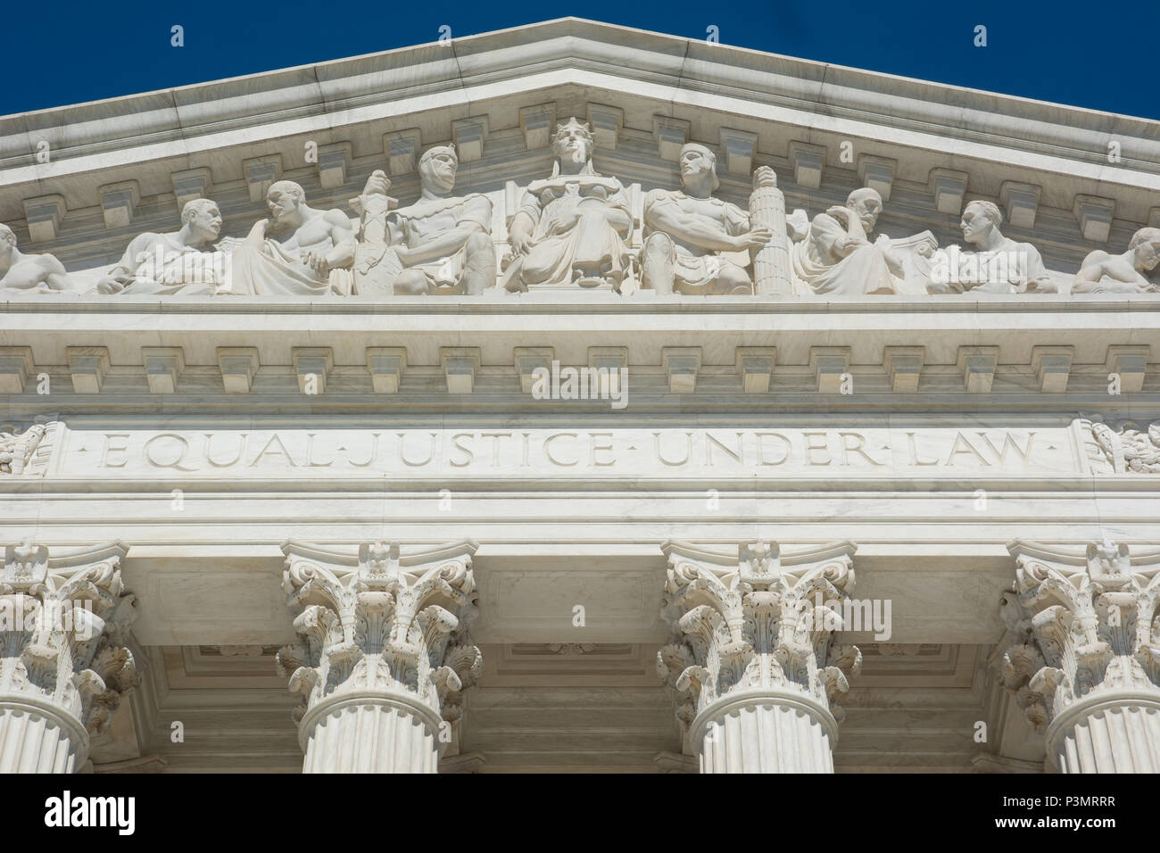El edificio de la Corte Suprema es la sede de la Corte Suprema de Justicia de la Rama Judicial de los Estados Unidos de América. Terminado en 1935, se encuentra en th Foto de stock