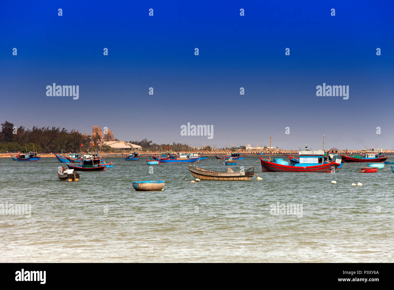 Bahía de Ninh Thuan, provincia de Ninh Thuan, Cham THAP, Vietnam, Asia Foto de stock