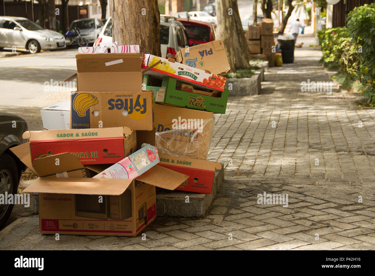 No Fotografias Bairro do lixo Sumarézinho reciclável, Lixeiras. São Paulo/SP, Brasil 14/08/2013. (Foto: Celio Coscia / Fotoarena) Foto de stock