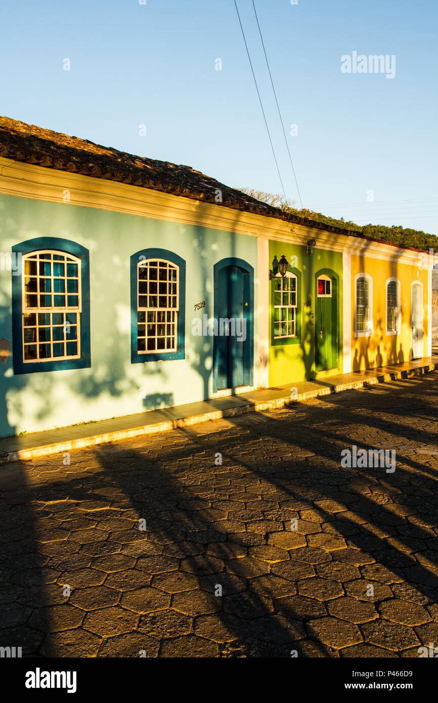 Casas ningún centro histórico do Ribeirão da Ilha. Florianópolis/SC, Brasil. 19/07/2014. (Foto: Ricardo Ribas / Fotoarena) Foto de stock