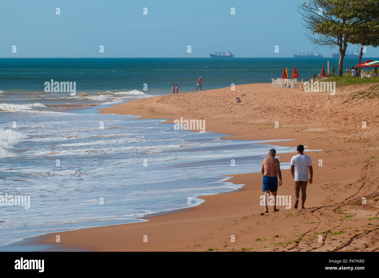 13/02/2015-Serra es Praia de Manguinhos- Imagens da Praia de Manguinhos , localizada no Município da Serra.Foto Vinicius Moraes / Fotoarena. Foto de stock