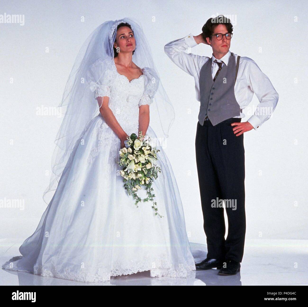 El título original de la película Cuatro bodas y un funeral. Título en