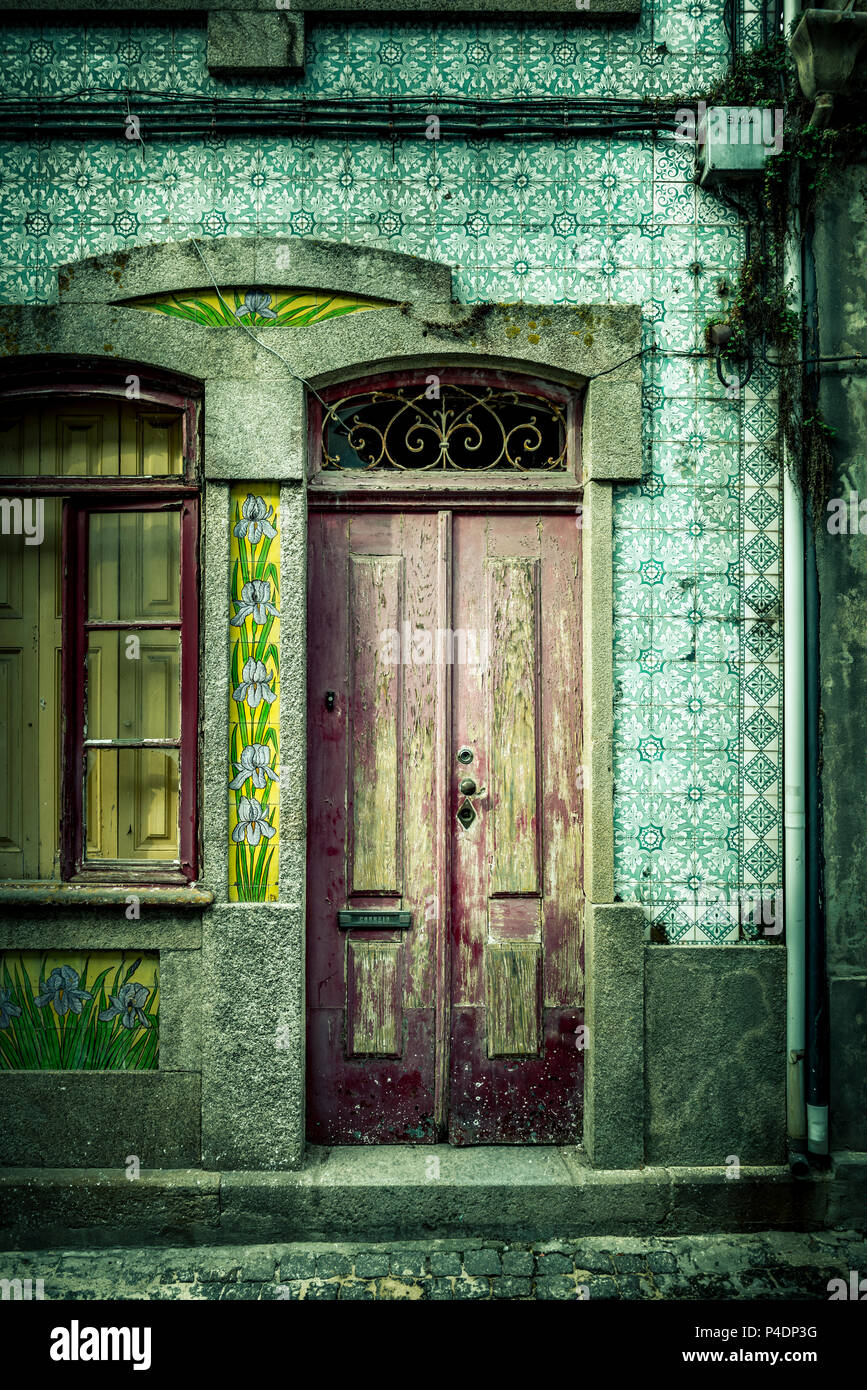 Europa, Portugal, Aveiro, Häuser, Fassade, Tür Foto de stock