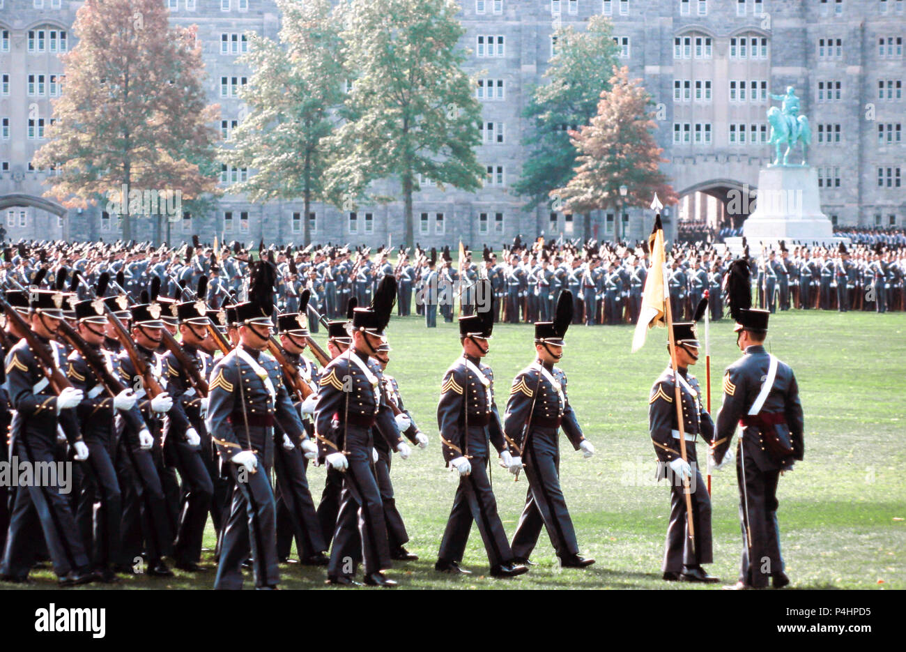 Academia Militar de los Estados Unidos desfile en traje de gala, West Point, Nueva York, EE.UU. Foto de stock