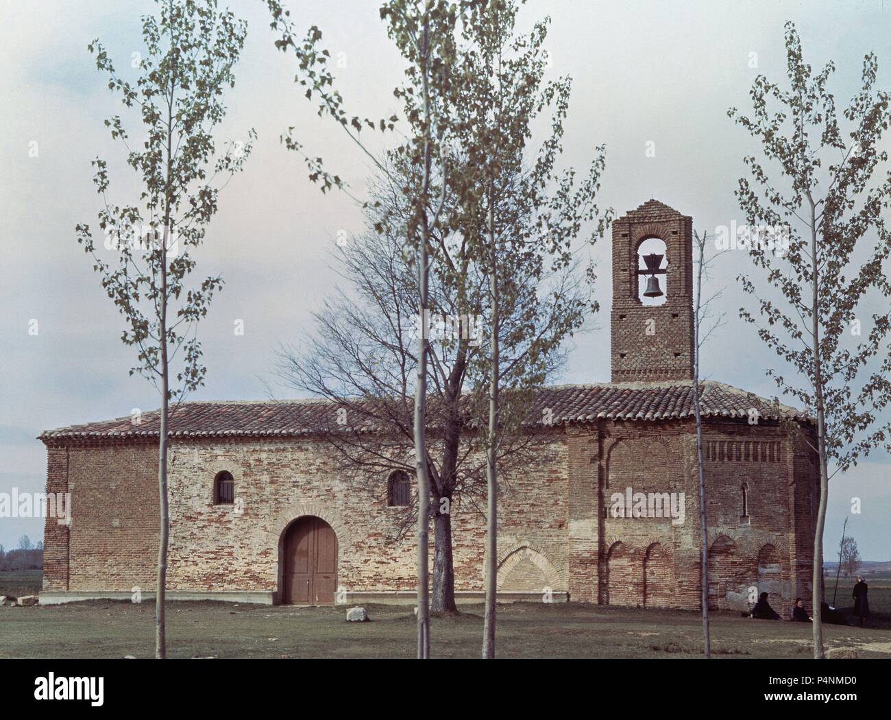 La ERMITA DE LA VIRGEN DEL PUENTE, CONSTRUIDA EN LA SEGUNDA MITAD DEL