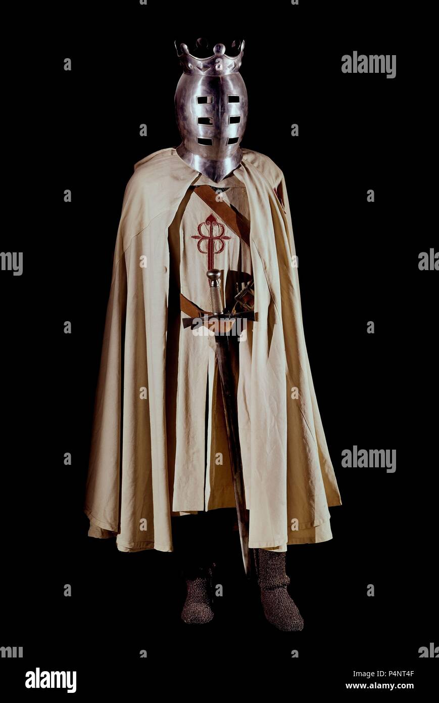 Uniforme de un caballero de la Orden de Santiago. Edad media. Madrid