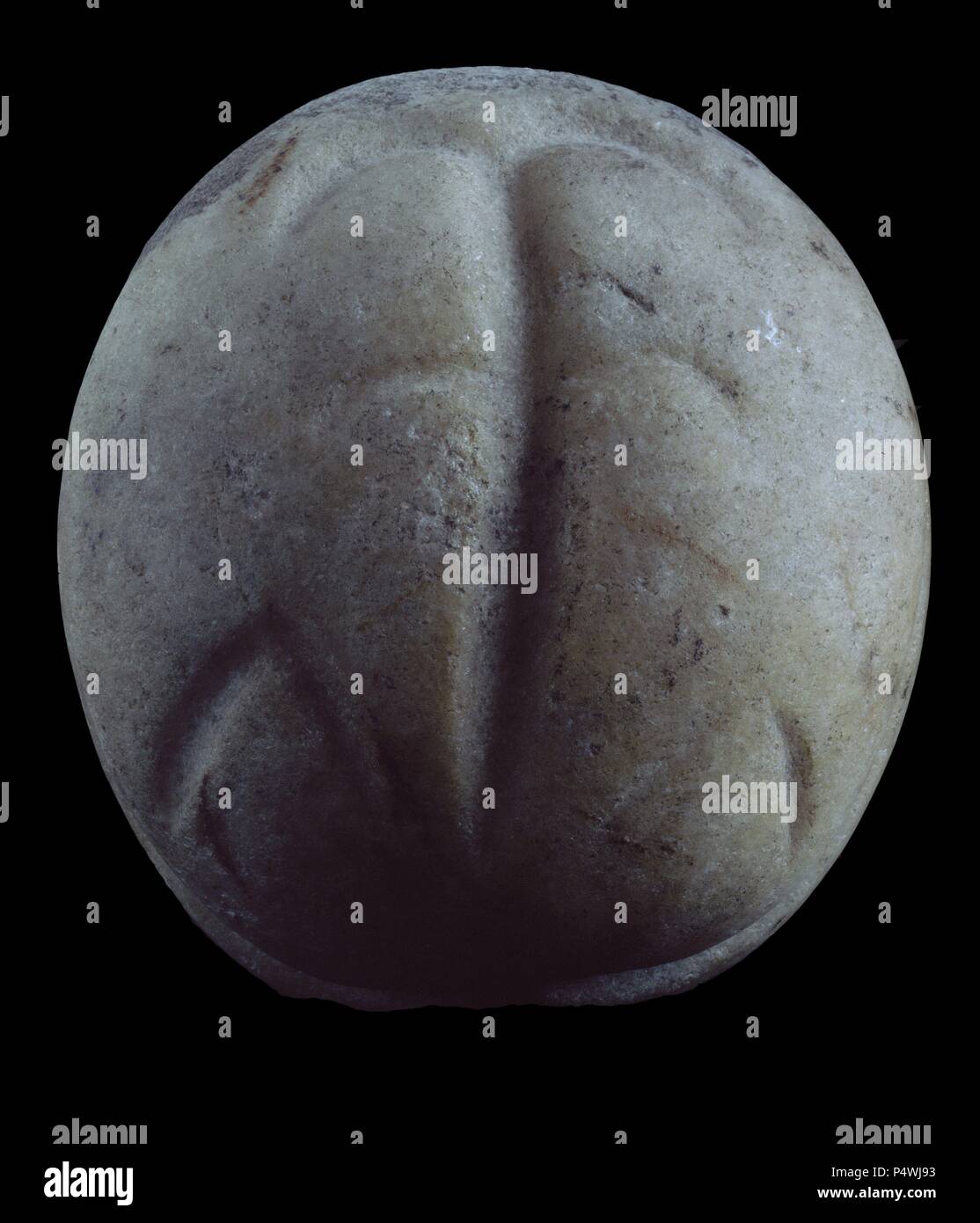 Un IDOLO DE CHILLARON - cuarcita -iii- II milenio AC - 12'5 x 11 cm. Ubicación: Museo Arqueológico, Cuenca, Cuenca, España. Foto de stock